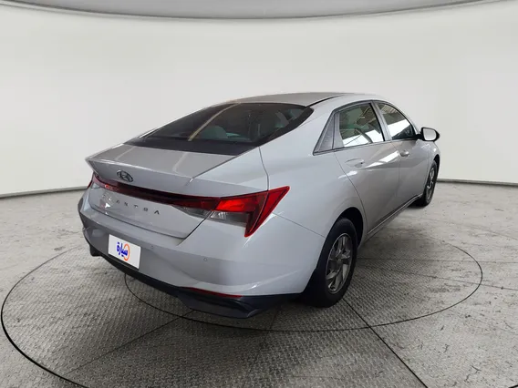 Hyundai Elantra Smart 2021 