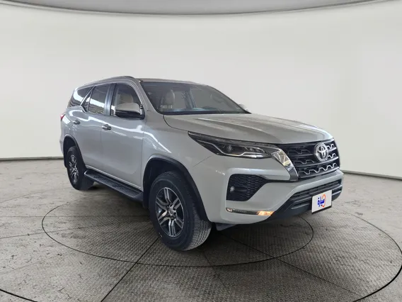 Toyota Fortuner VX 2023 دبل