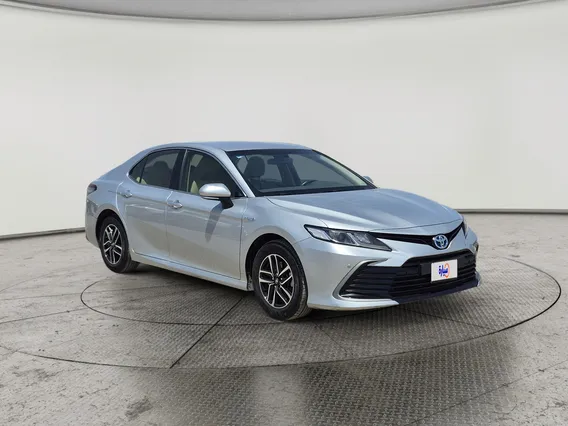 Toyota Camry  LE HEV 2022 