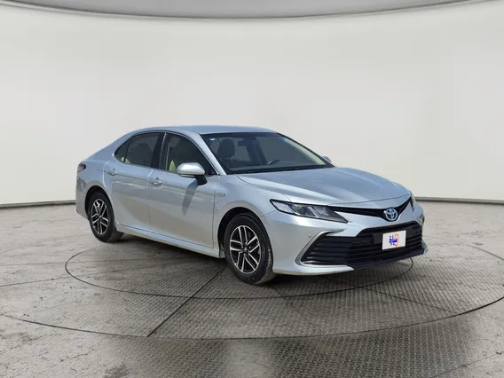 Toyota Camry  LE HEV 2022 
