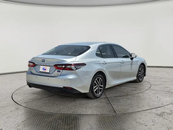 Toyota Camry  LE HEV 2022 