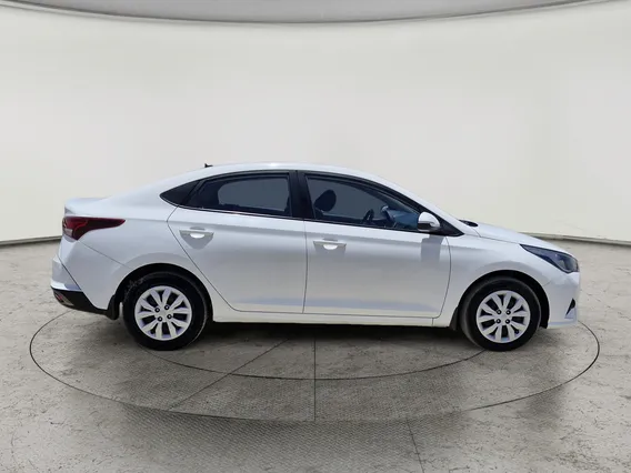 Hyundai Accent Smart 2023 