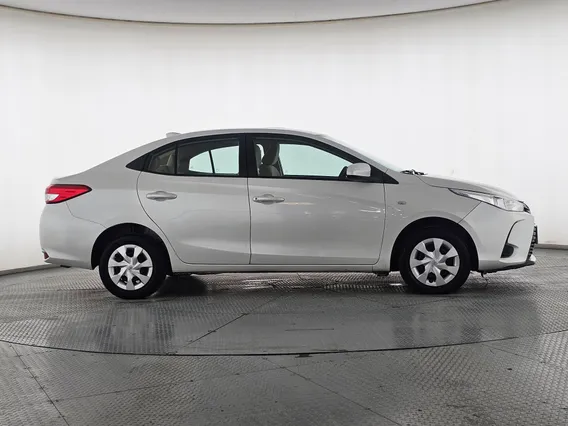 Toyota Yaris  Y 2022 