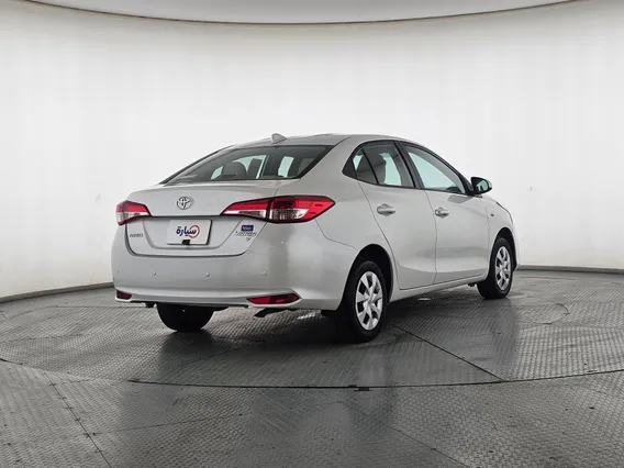 Toyota Yaris  Y 2022 