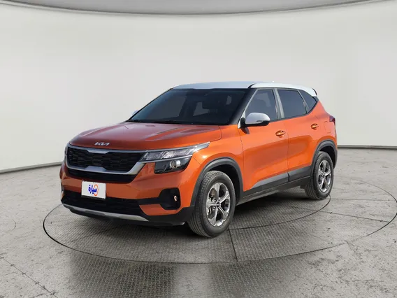 Kia Seltos EX لونين 2023 
