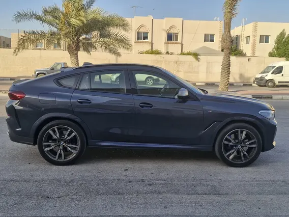 BMW X Series 6 M 50i  2022 