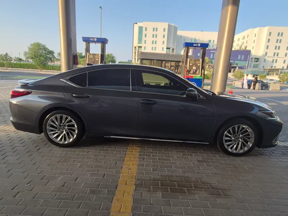 لكزس ES 350 2023 