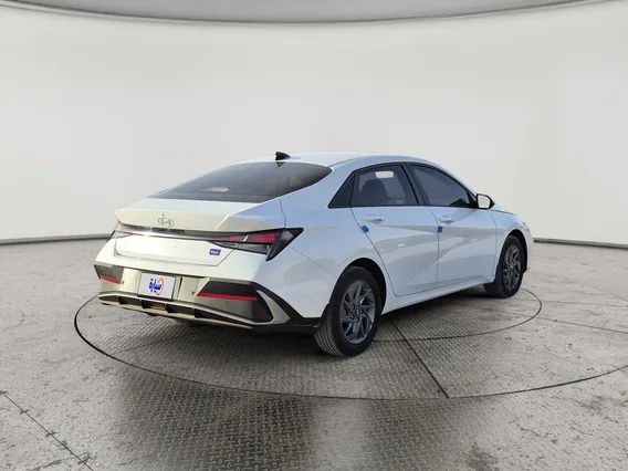 Hyundai Elantra Smart China 2025 