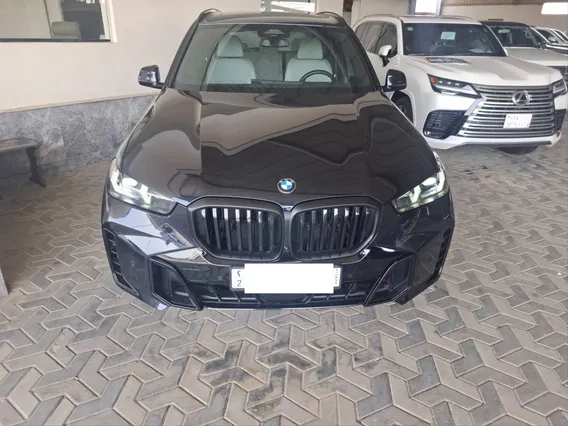 بي ام دبليو الفئة اكس 5 xDrive 40i 2025 