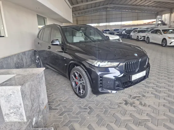 BMW X Series 5 xDrive 40i 2025 