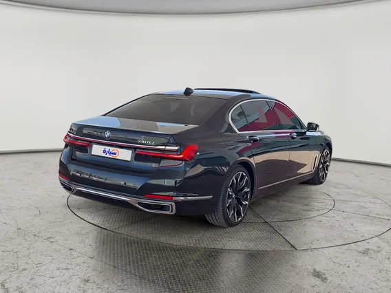 بي ام دبليو الفئة السابعة 740Li 2021 