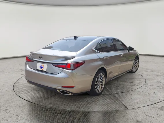 لكزس ES 350 2025 