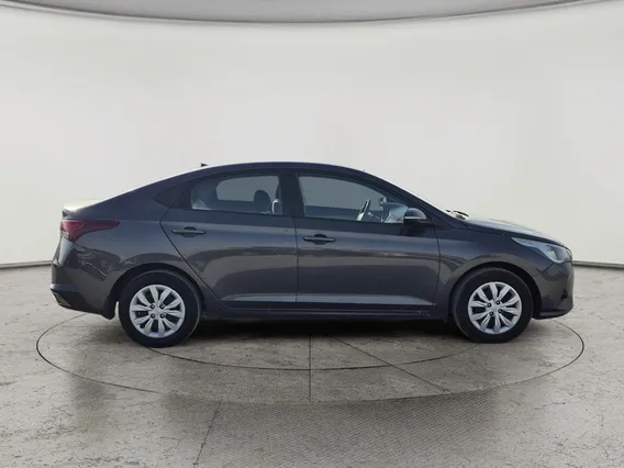 Hyundai Accent Smart 2023 