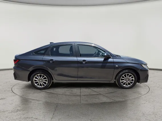 Toyota Yaris  Y 2023 