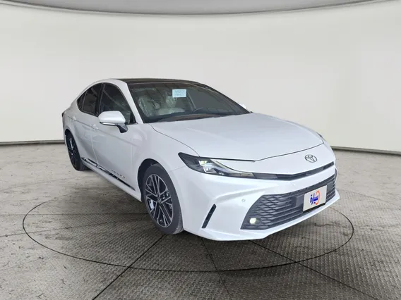 Toyota Camry  LE HEV 2026 