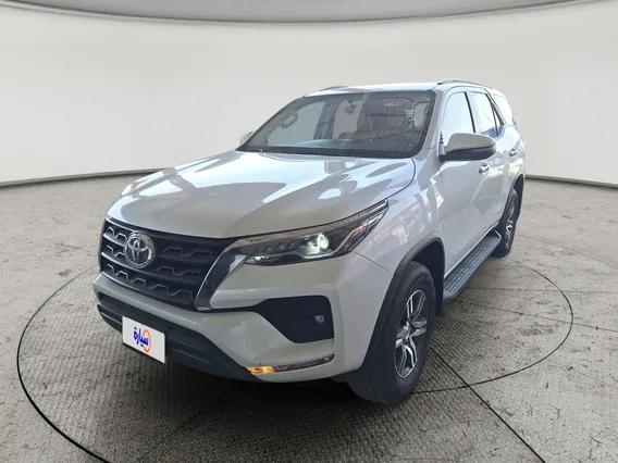 Toyota Fortuner VX 2023 