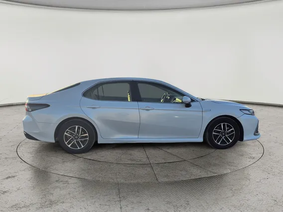 Toyota Camry  LE HEV 2023 