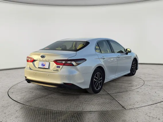 Toyota Camry  LE HEV 2023 