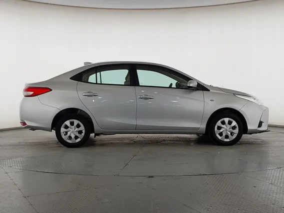 Toyota Yaris  Y 2022 