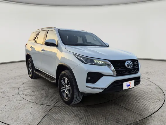 Toyota Fortuner VX 2023 دبل