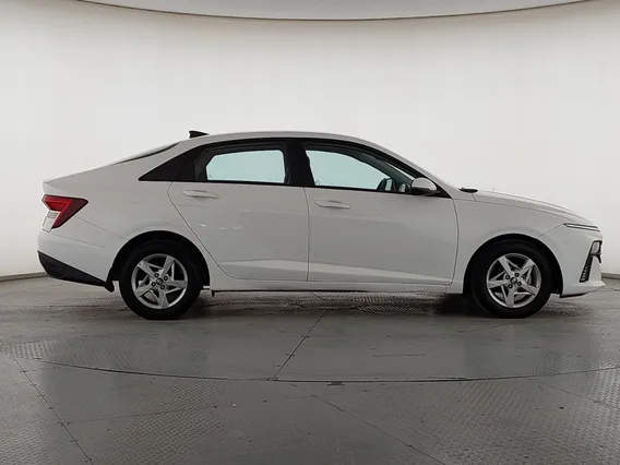 Hyundai Accent Smart 2024 