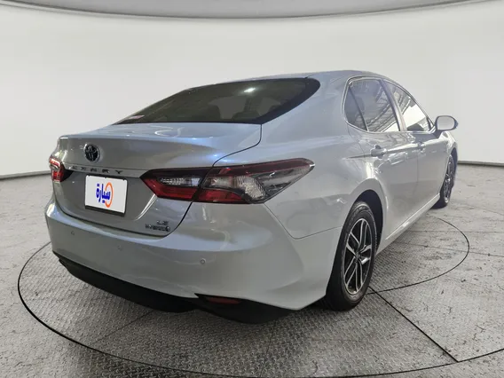 Toyota Camry  LE HEV 2023 