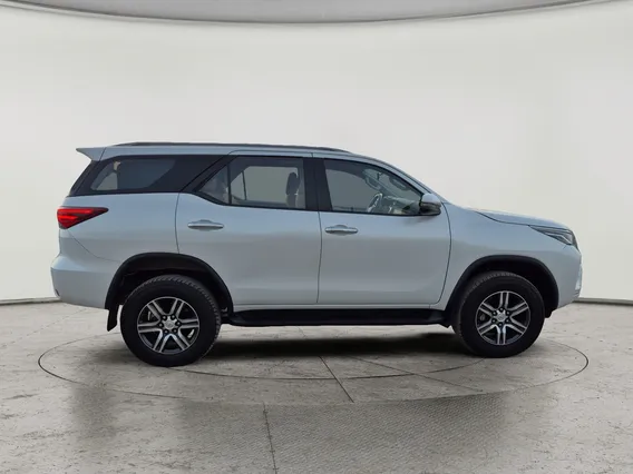 Toyota Fortuner GX 2024 دبل