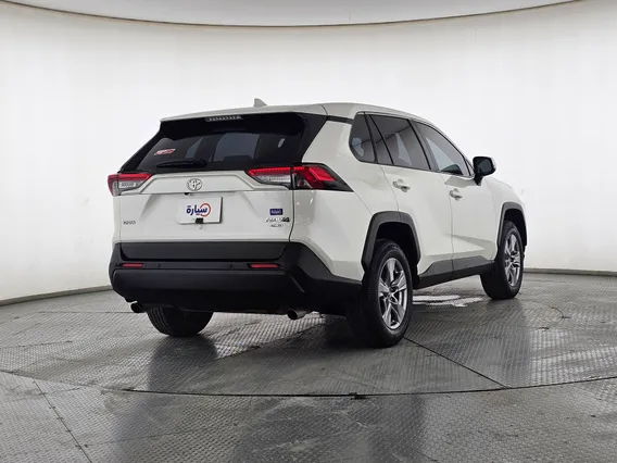 Toyota RAV4 LE 2022 