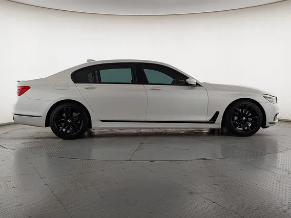 BMW 7 Series 730Li 2019 