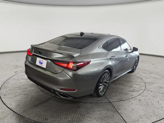 لكزس ES 350 2025 