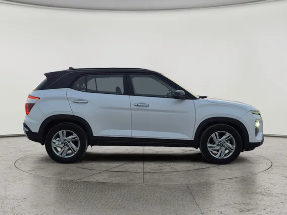 Hyundai Creta Comfort (Two Tone) 2023 