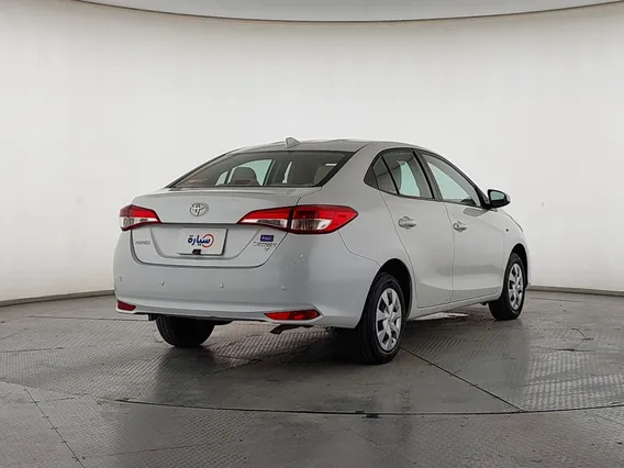 Toyota Yaris  Y 2022 