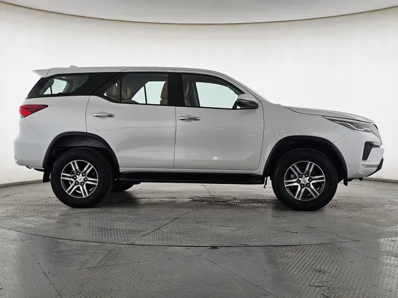 Toyota Fortuner GX2 2023 
