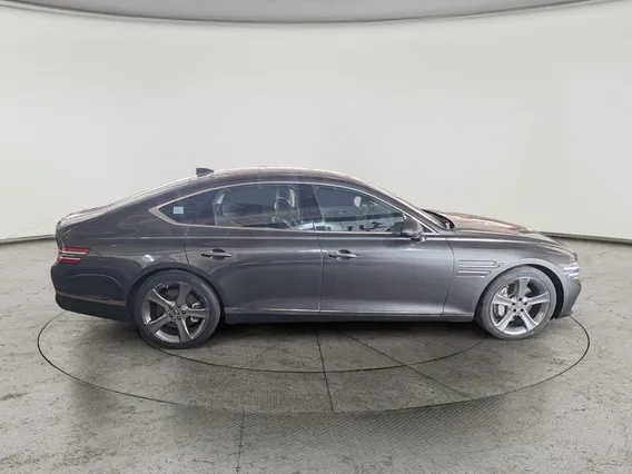 جينيسيس G80 ROYAL 2022 