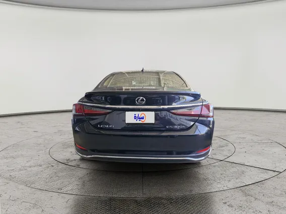 Lexus ES 300 H 2023 