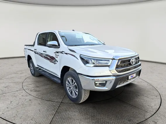 تويوتا هايلكس SR5 2023 دبل