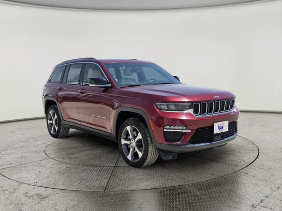 Jeep Grand Cherokee ليمتد 2023 