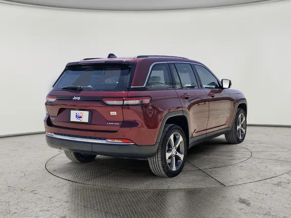 Jeep Grand Cherokee ليمتد 2023 