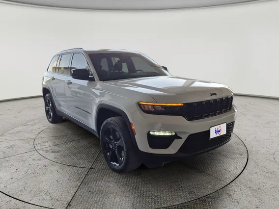 Jeep Grand Cherokee Altitude 2023 دبل