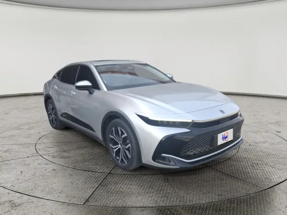 Toyota Crown Premium 2023 