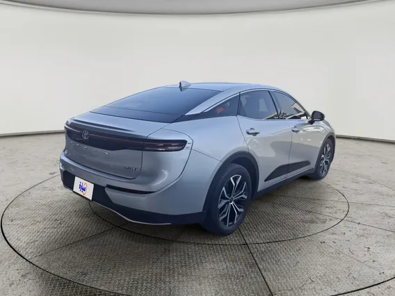 Toyota Crown Premium 2023 
