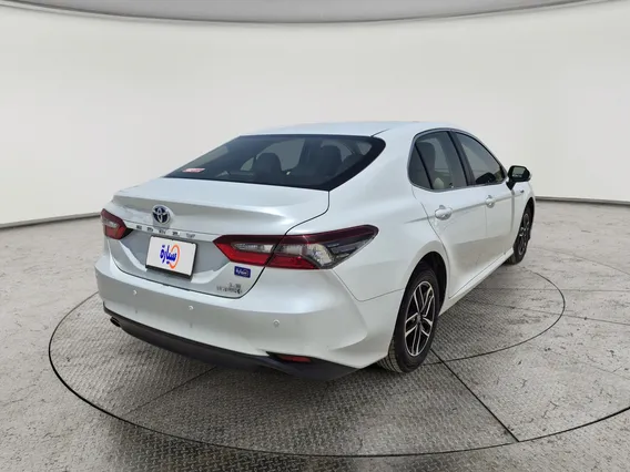 Toyota Camry  LE HEV 2023 