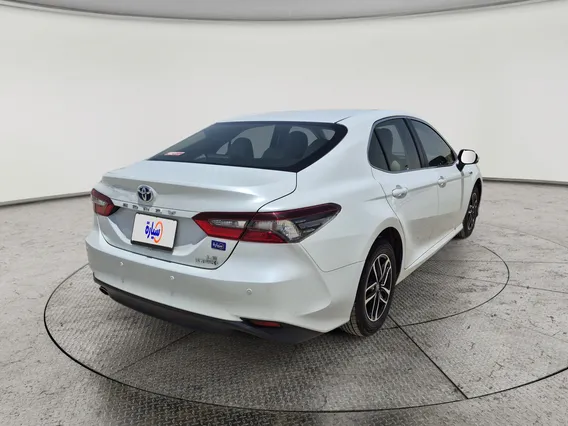 Toyota Camry  LE HEV 2023 