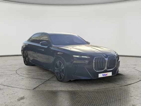 BMW 7 Series 735i 2024 