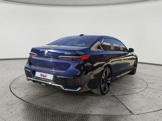 BMW 7 Series 735i 2024 