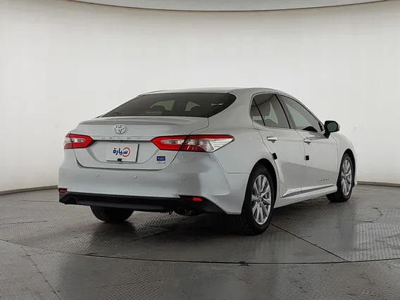 Toyota Camry  GLE 2019 