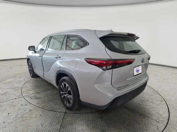 Toyota Highlander GLE 2023 