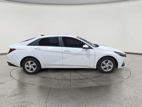 Hyundai Avante  2021 