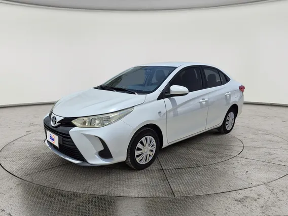 Toyota Yaris  Y 2022 
