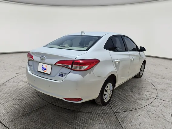 Toyota Yaris  Y 2022 